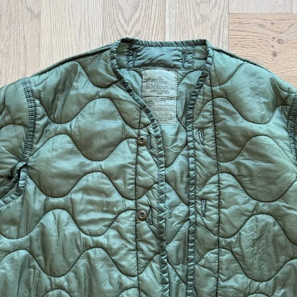 Green Quilted Jacket - Picture 3 of 6